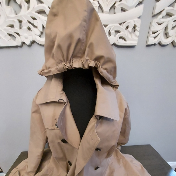 Michael Kors Rain/Trench Coat with Detachable Hood - Picture 9 of 9